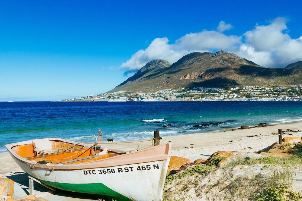 Lady Hamilton 3* Cape Town