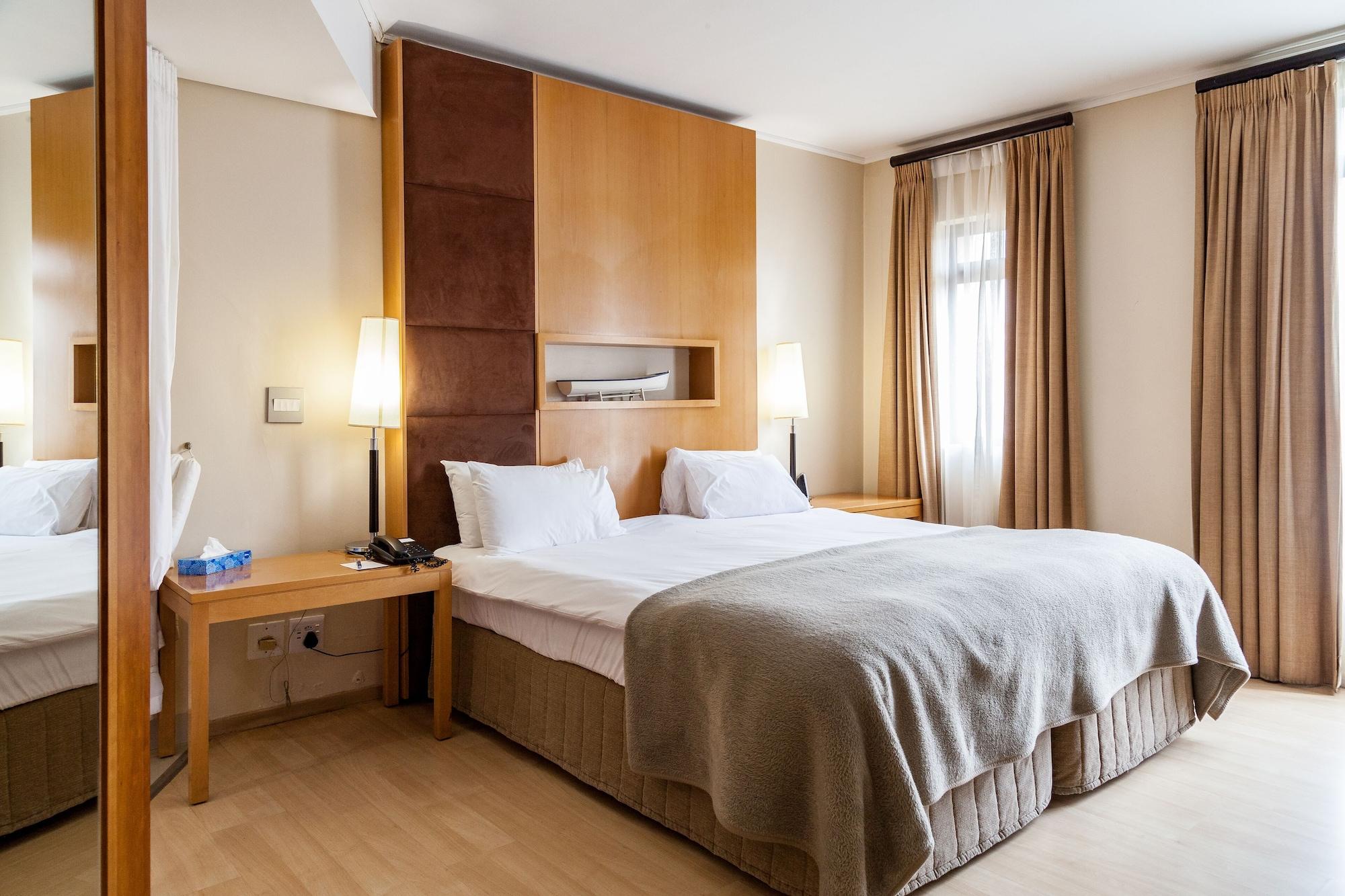 Aparthotel Island Club & 4*