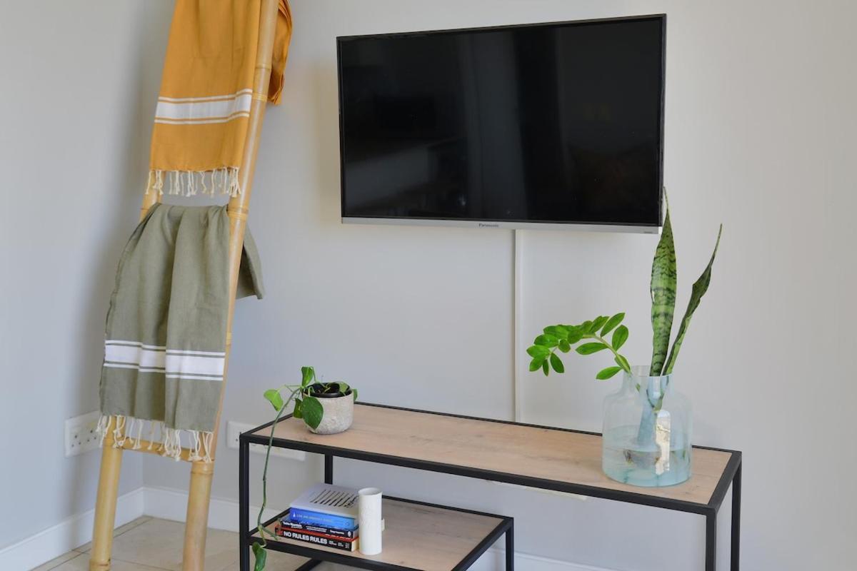 Modern 1-bed V&a Waterfront Canal & Harbor Views Apartamento Cidade Do Cabo