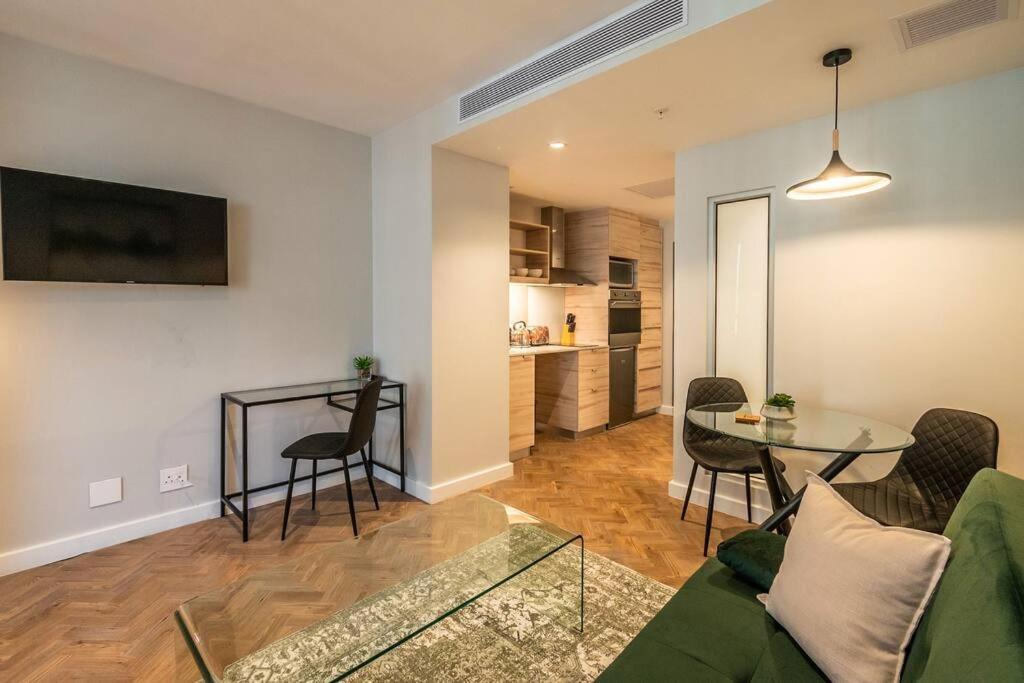 Apartment Urban Elegance *
