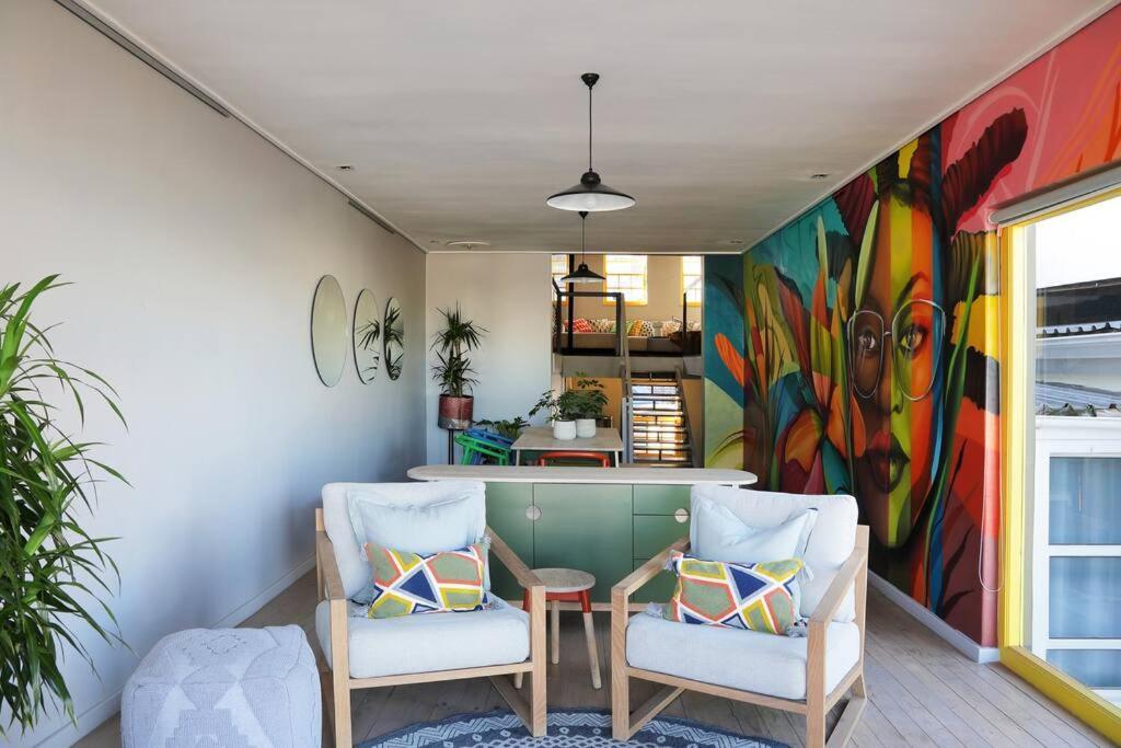 Lion House In Bo Kaap - Number 53
