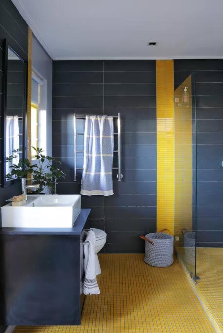 Lion House In Bo Kaap - Number 53 Holiday home *