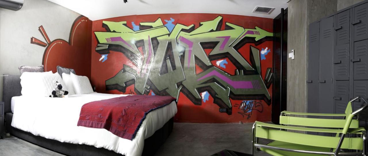1 On Royal * Cape Town