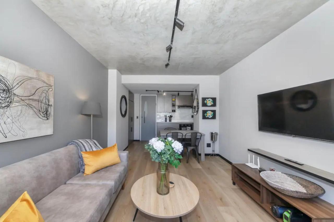 Chic & Sophisticated 1bd - Sea Point * Cape Town