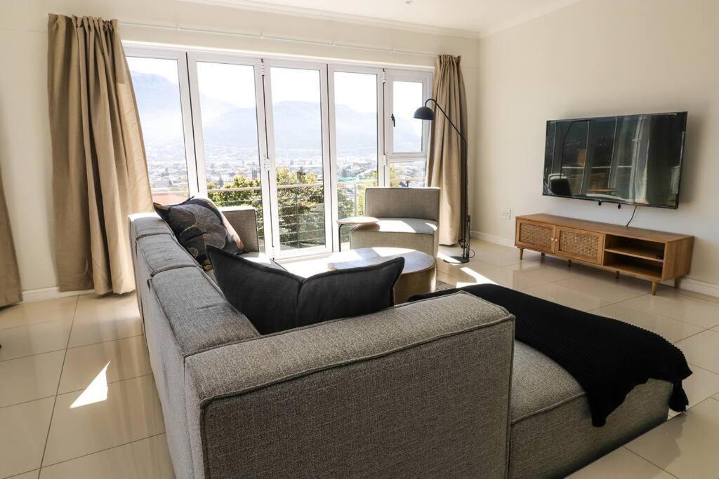 Villa A Fish Hoek Beaut
