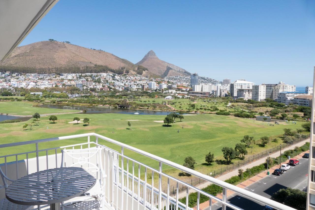 Apartment Mouille Point Places - & *