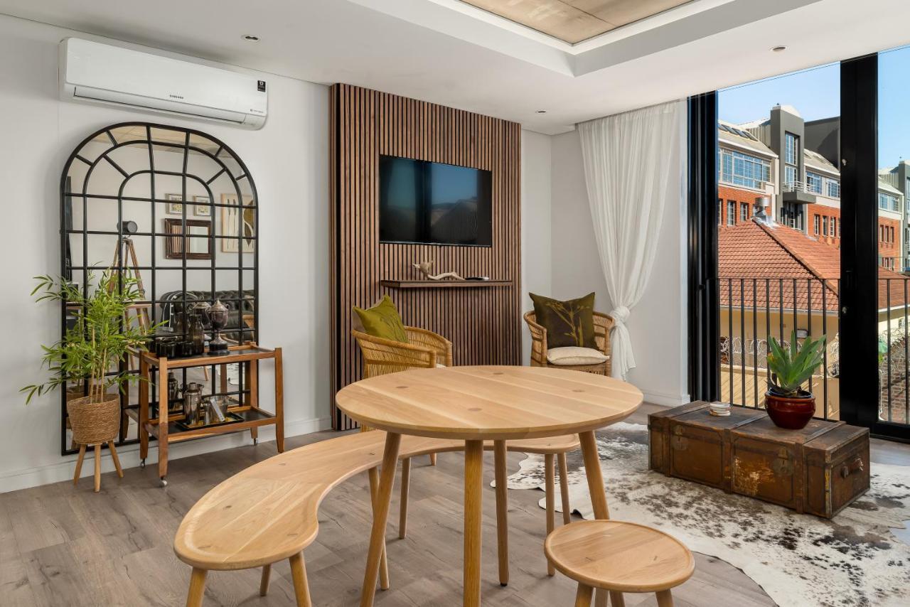 The Signature 102 Apartment *