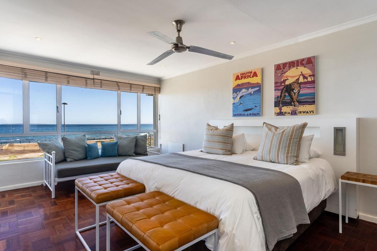 Apartment Mouille Point Places - & *