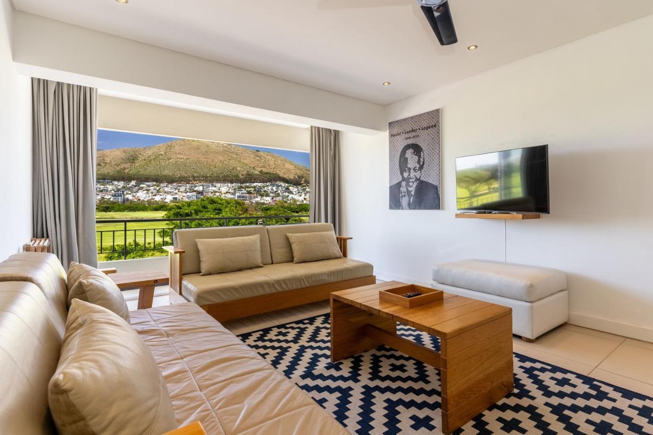 Mouille Point Places - & * Cape Town