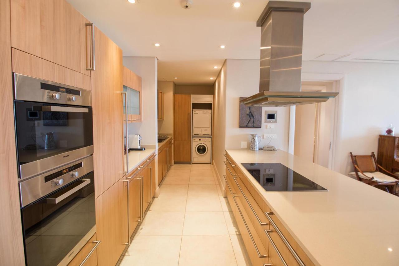 Waterfront Marina 2 Bedroom Yacht View Cape Town