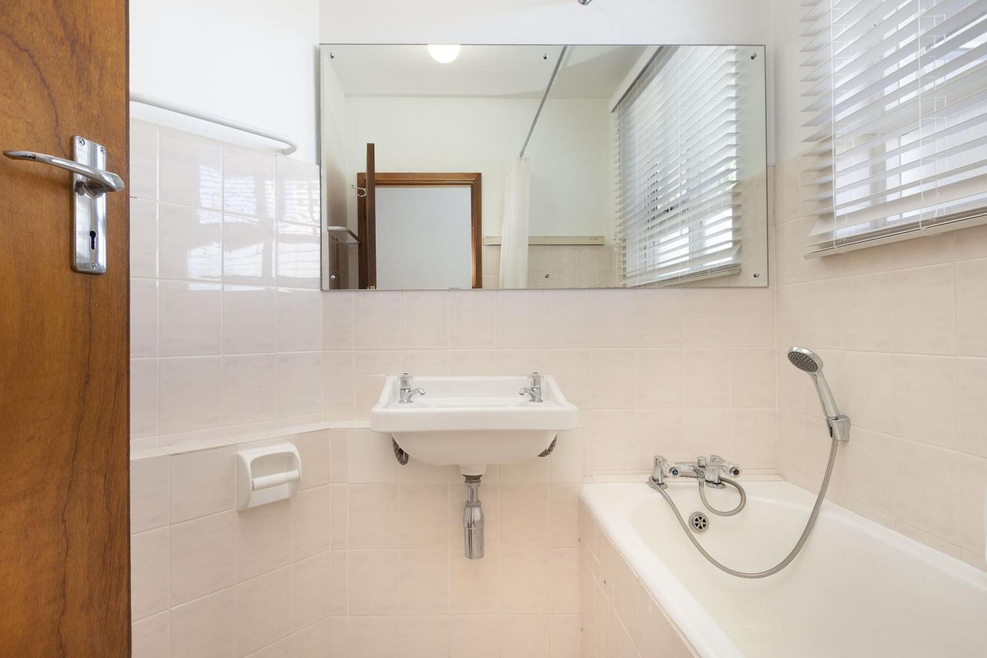 Mouille Grange 108 By Host Agents Cape Town