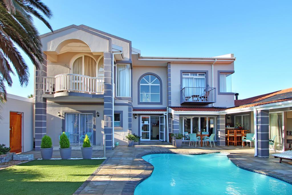 Guest house Atlantic Beach Cape Town