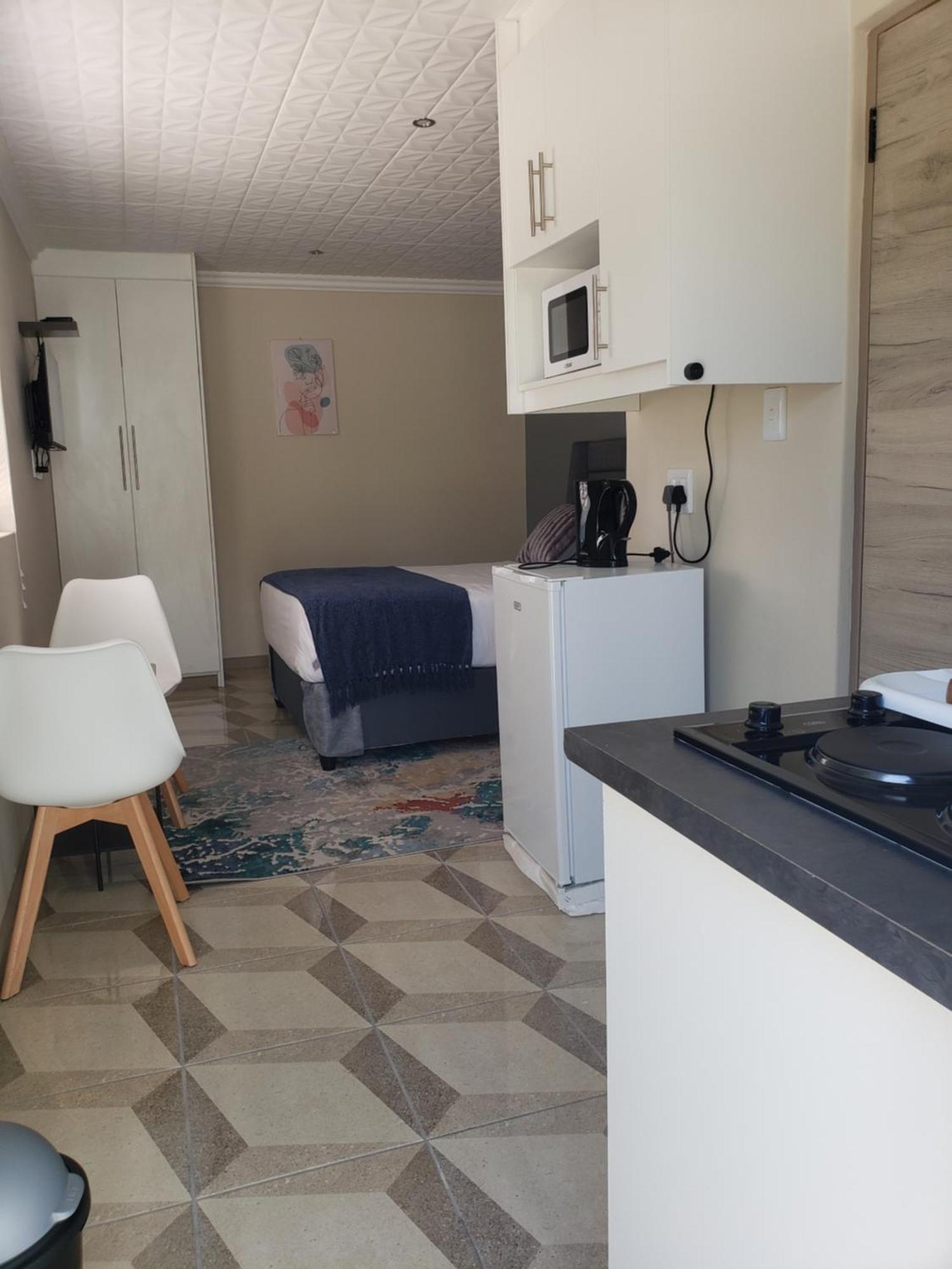 Haresca Luxury Bellville Guest house *
