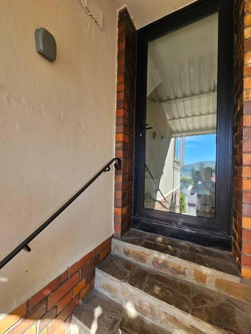 Fabulous Views With The Comfort. Apartment *