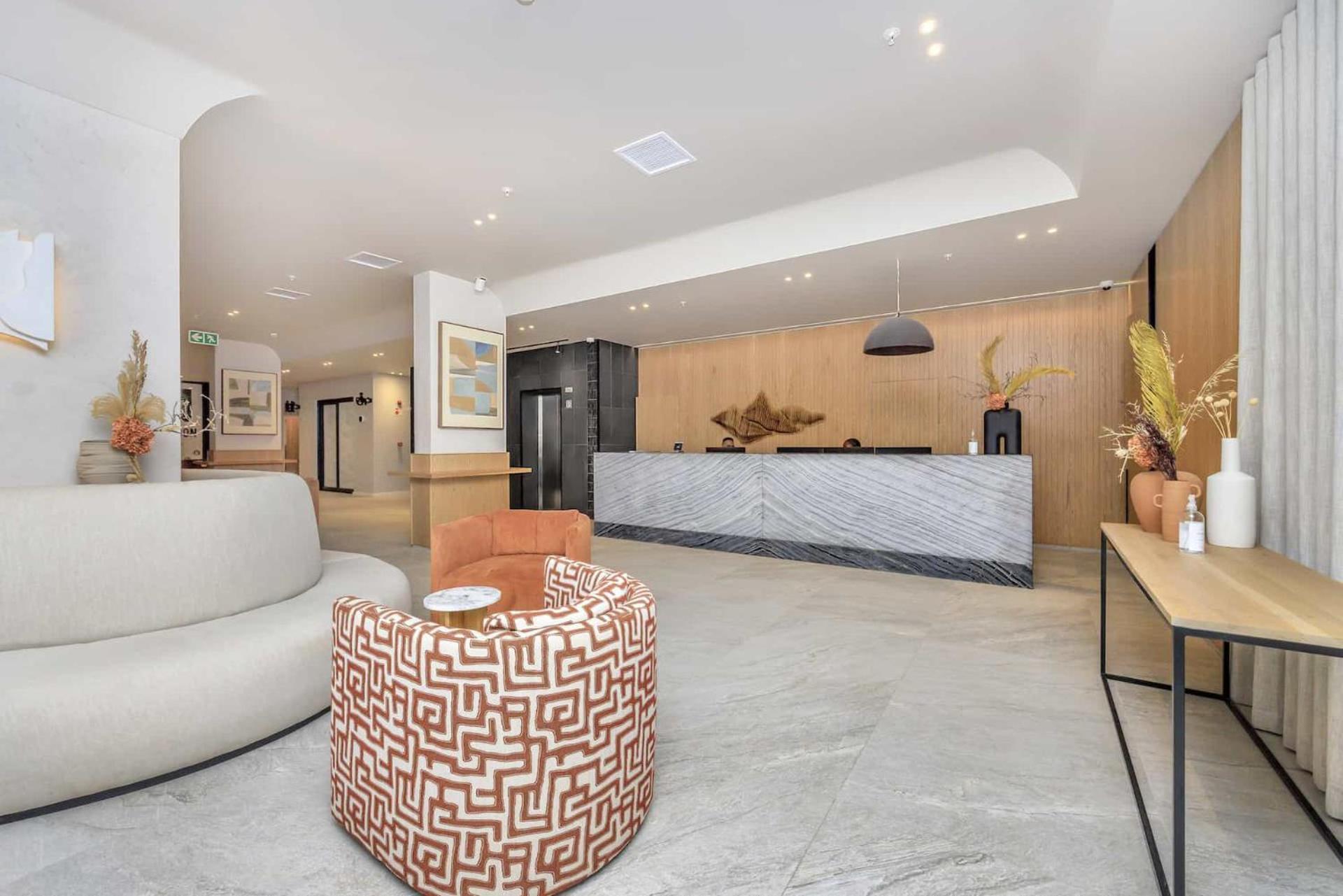 Newlands Peak Luxury Unit 636 Apartment
