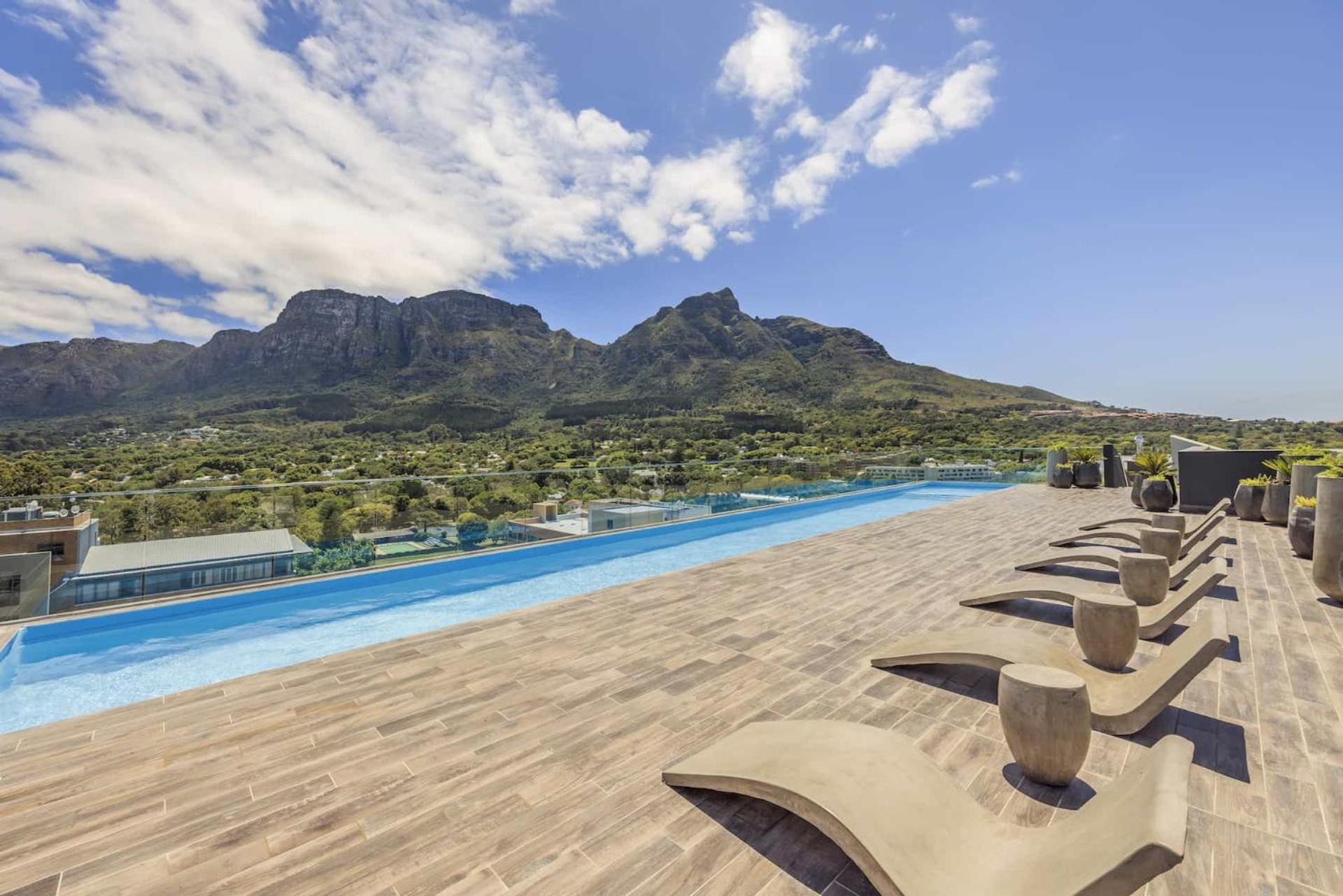 Apartment Newlands Peak Luxury Unit 636