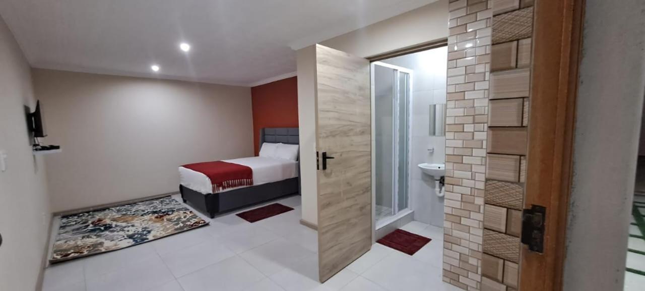 Haresca Luxury Bellville Guest house *