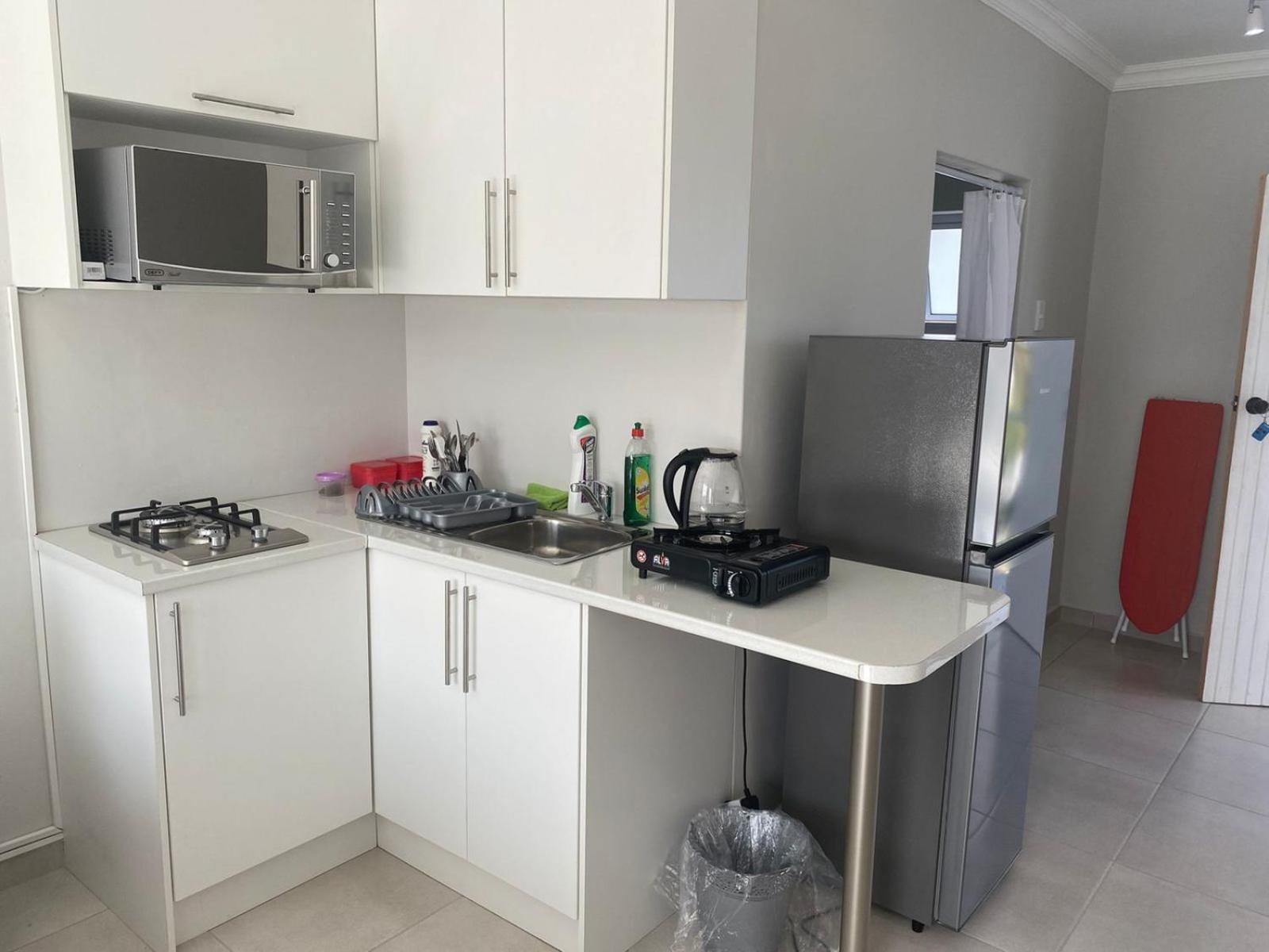 5 Antip Apartment *