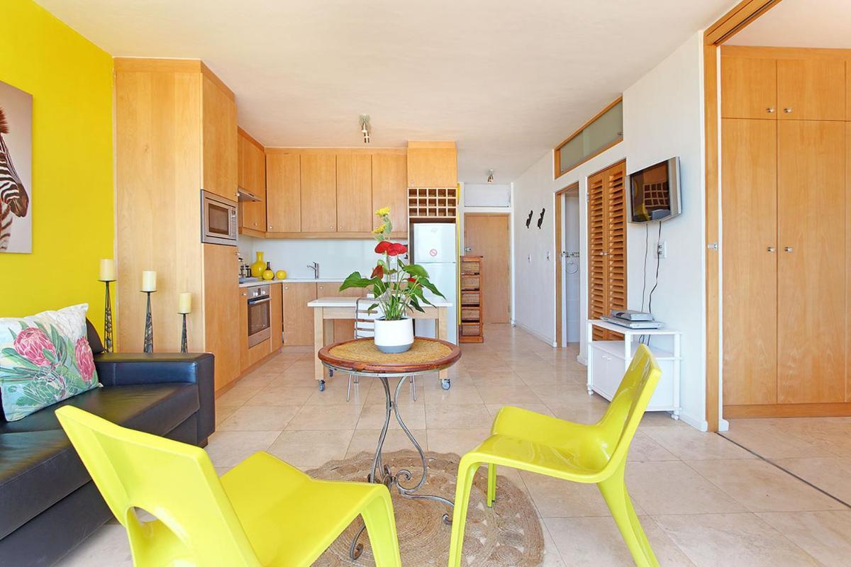 Neptune Isle 214 By Hostagents *