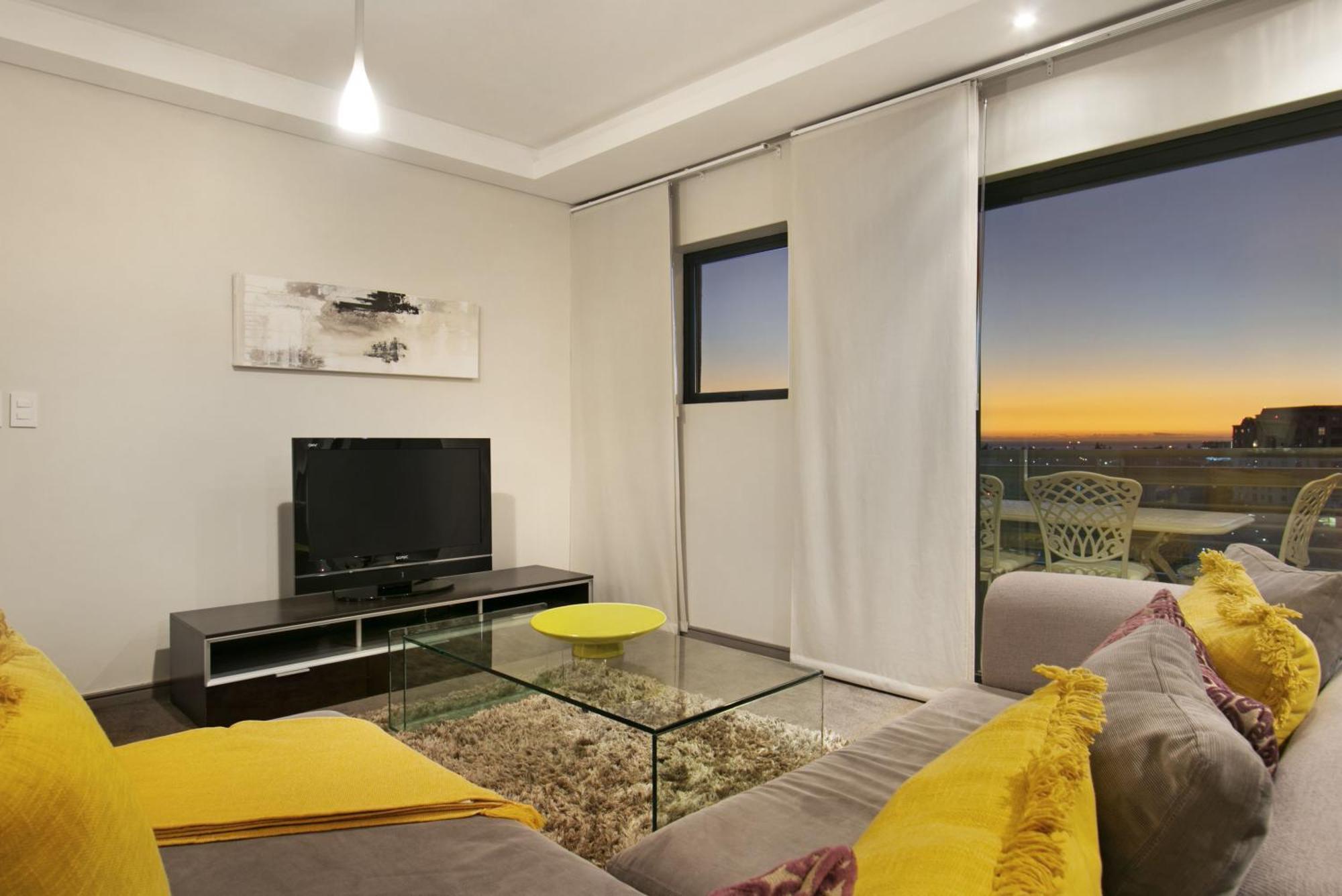 Manhattan 1003 By Host Agents *