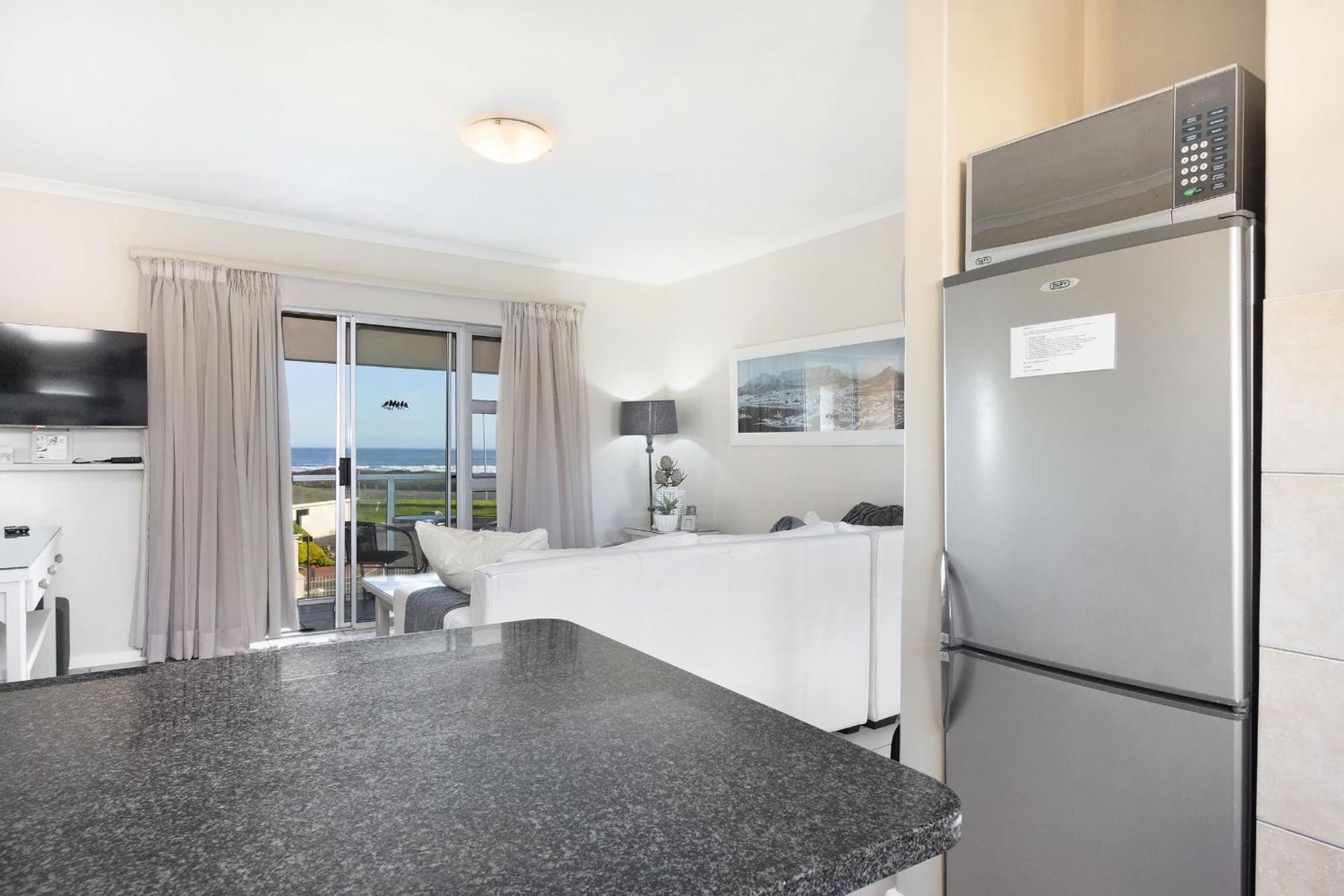 Big Bay Club 21 By Host Agents * Cape Town
