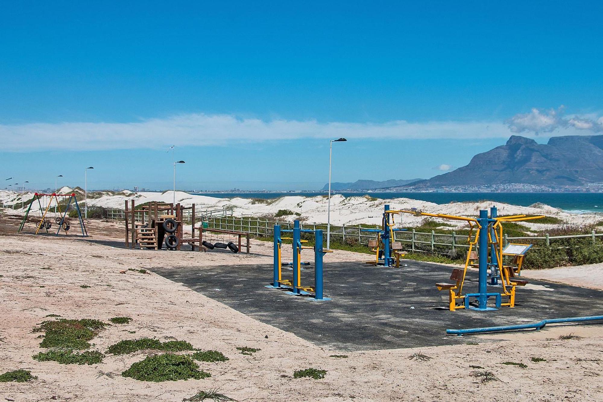 Apartment Big Bay Club 21 By Host Agents
