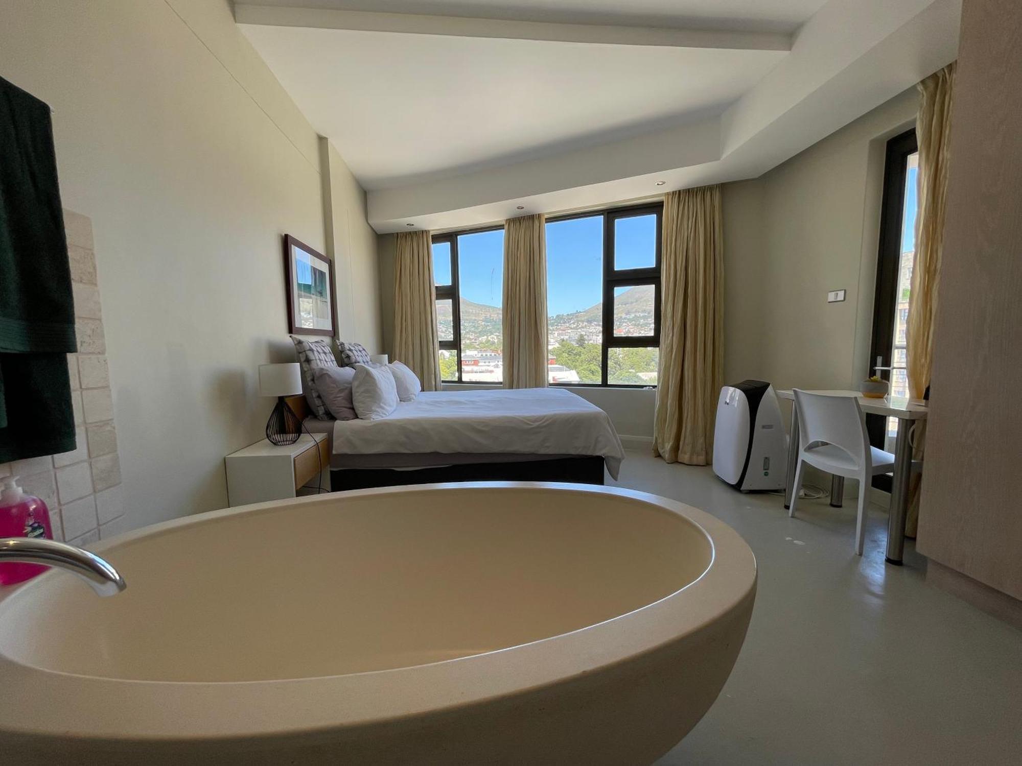 Apartment Piazza On Church 1004 By Ctha Cape Town