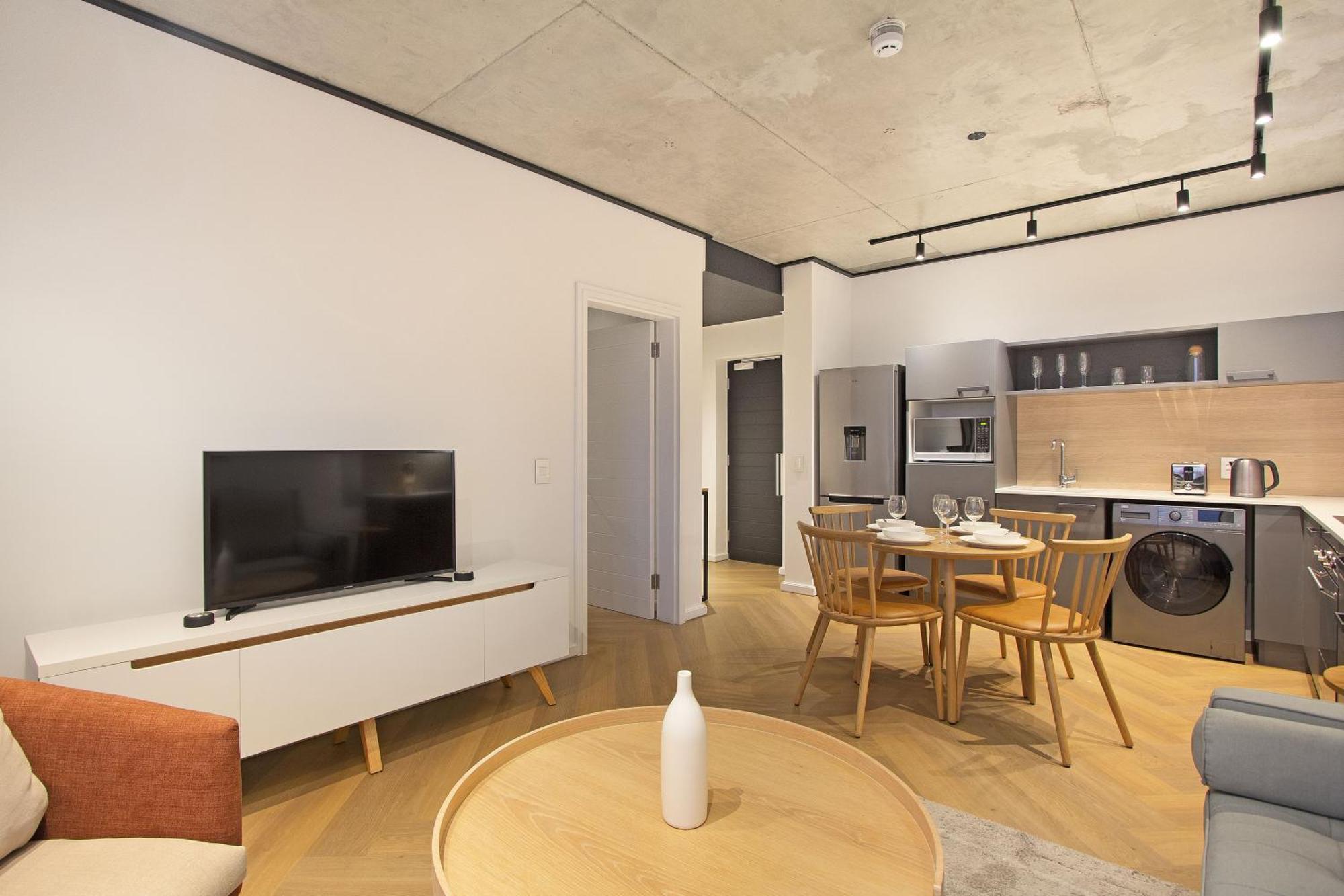 Bridgewater View 502 By Host Agents *