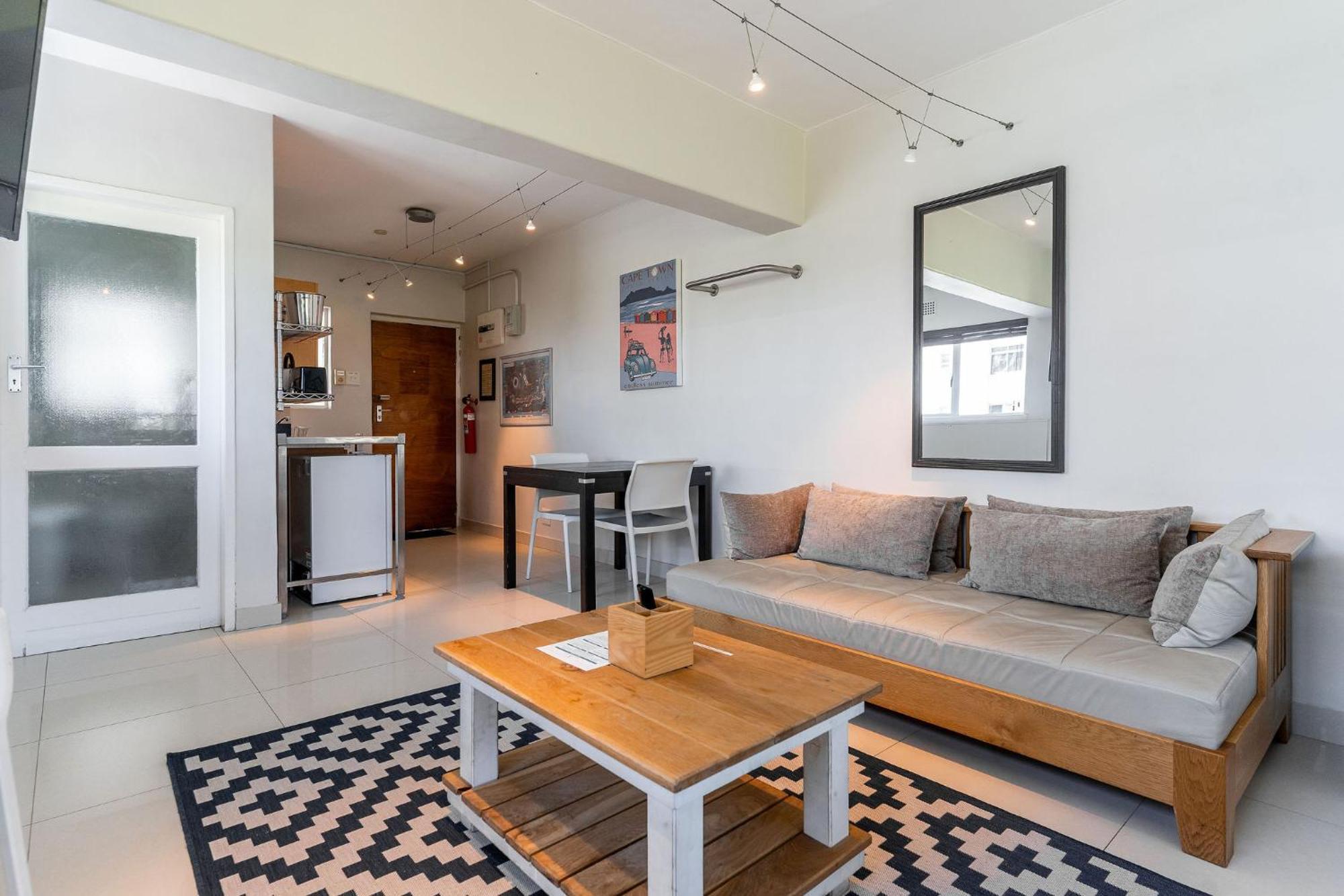 Mouille Point Places - & Apartment