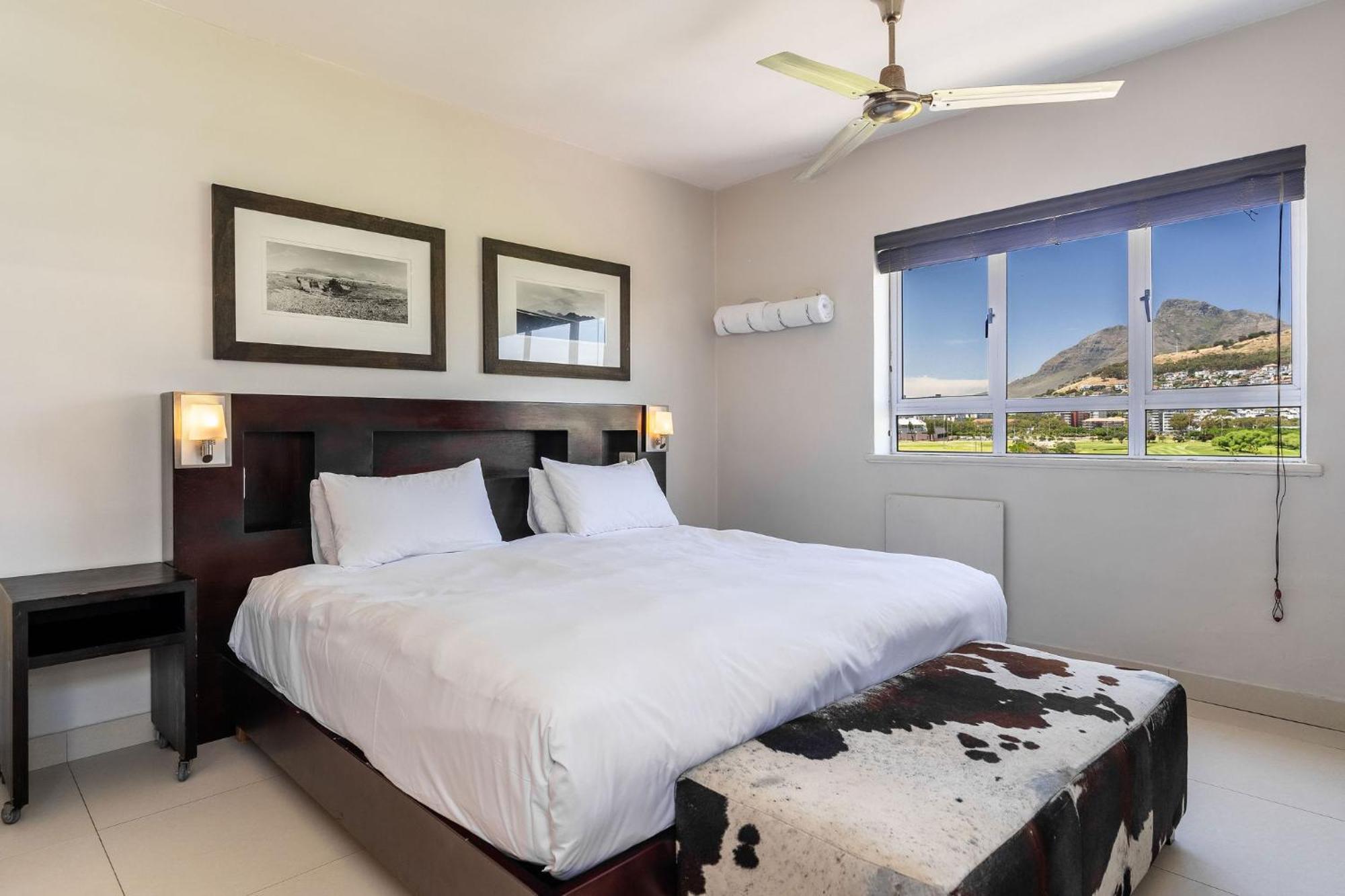 Apartment Mouille Point Places - &
