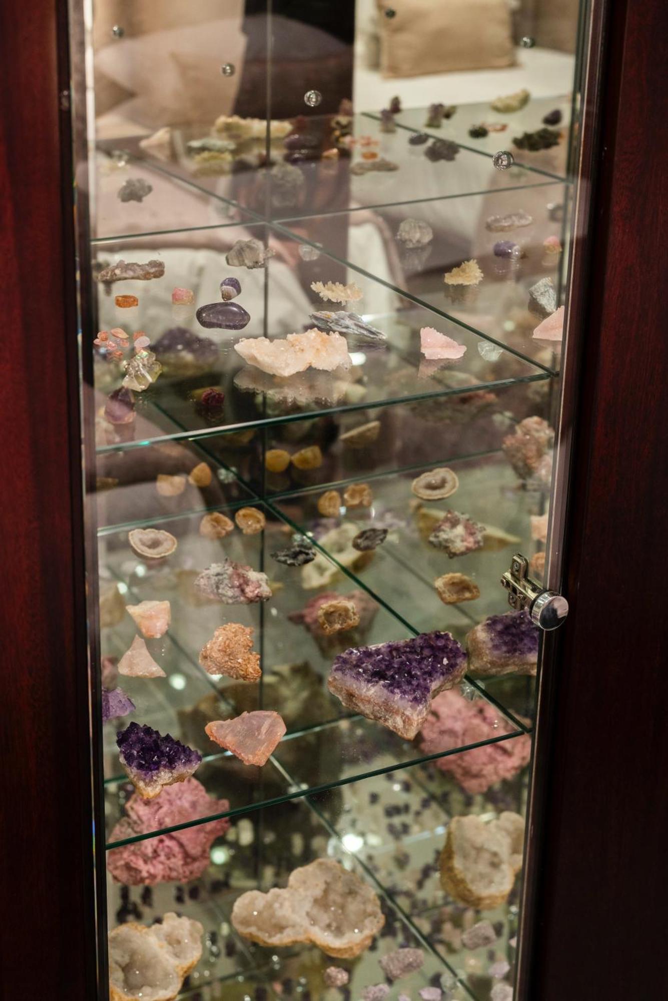 Apartamento Serviced Penthouse, 100k Gemstone Display, Ensuite
