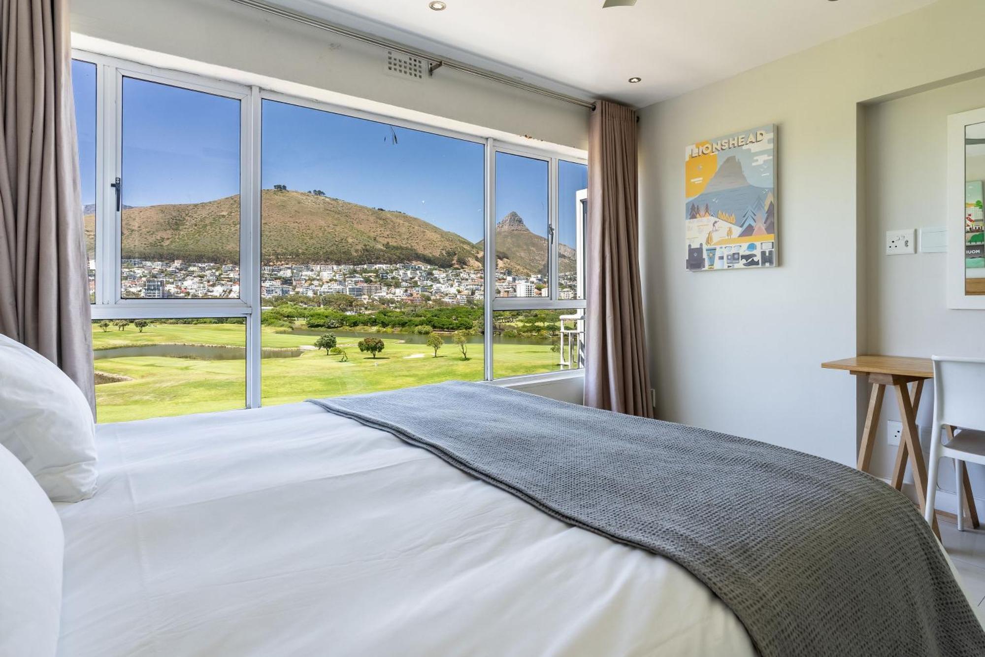 Mouille Point Places - & Cape Town