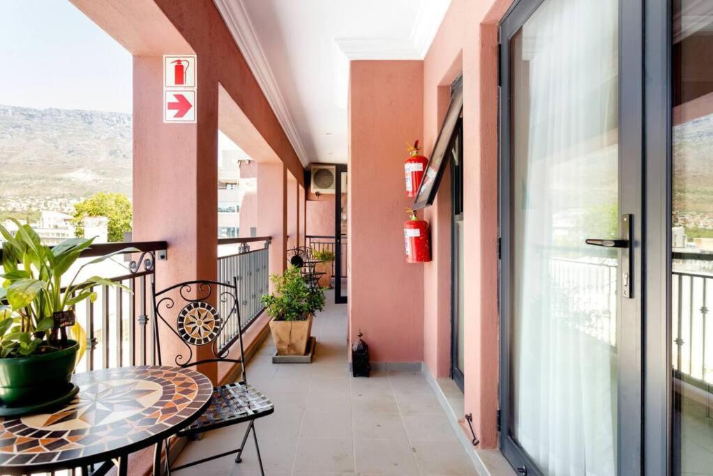 Nazari House Apartment Cape Town