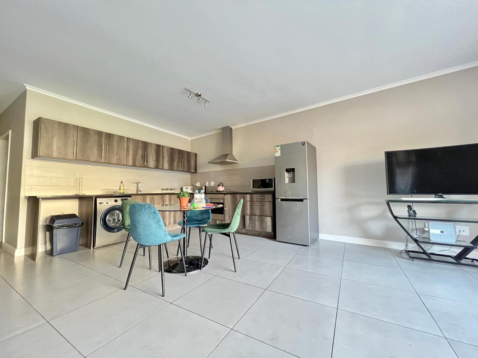 Apartment Spacious Modern 1 Bedroom Near Canal Walk *