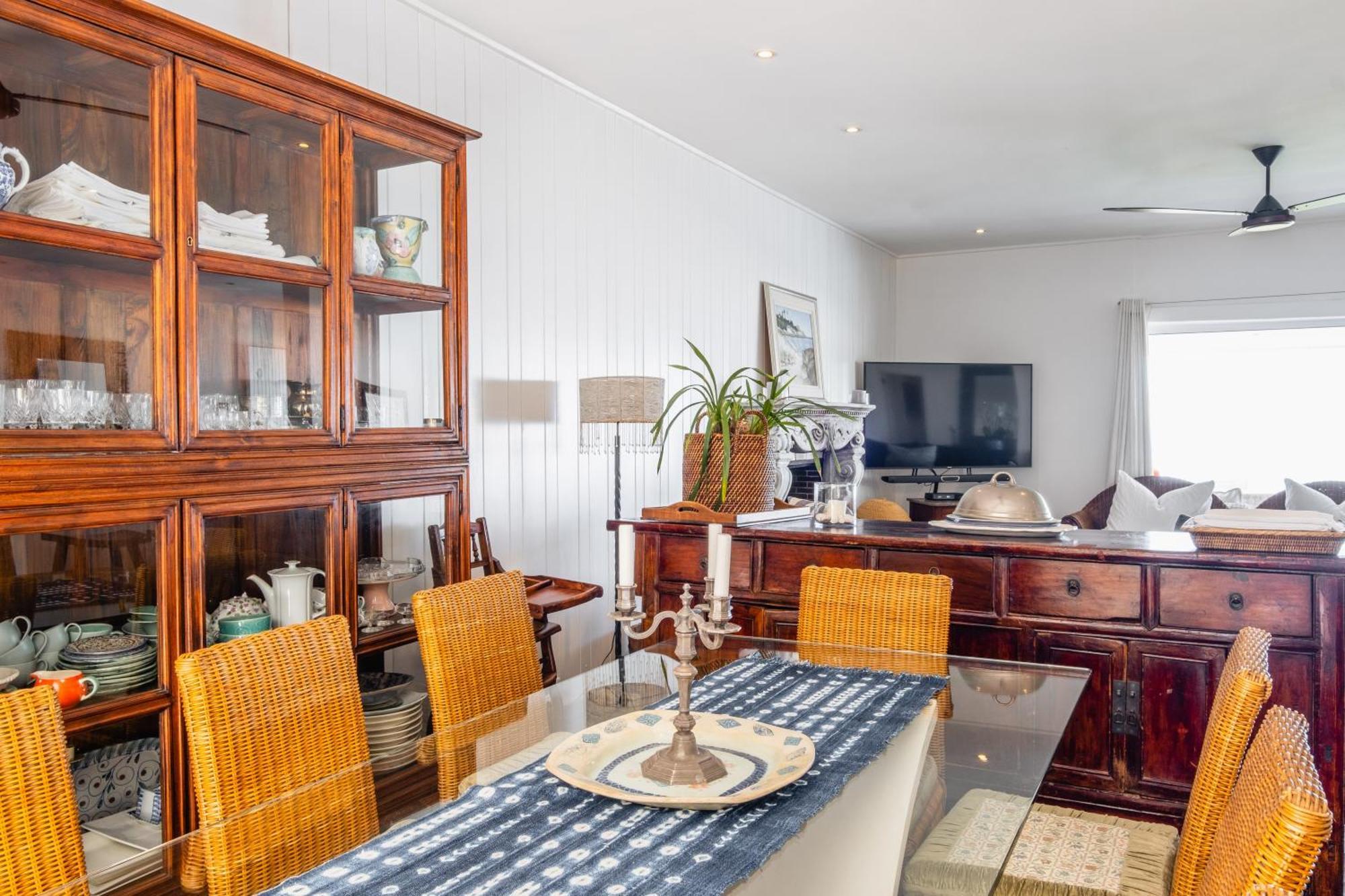 Clifton Sunset - Family Holiday home
