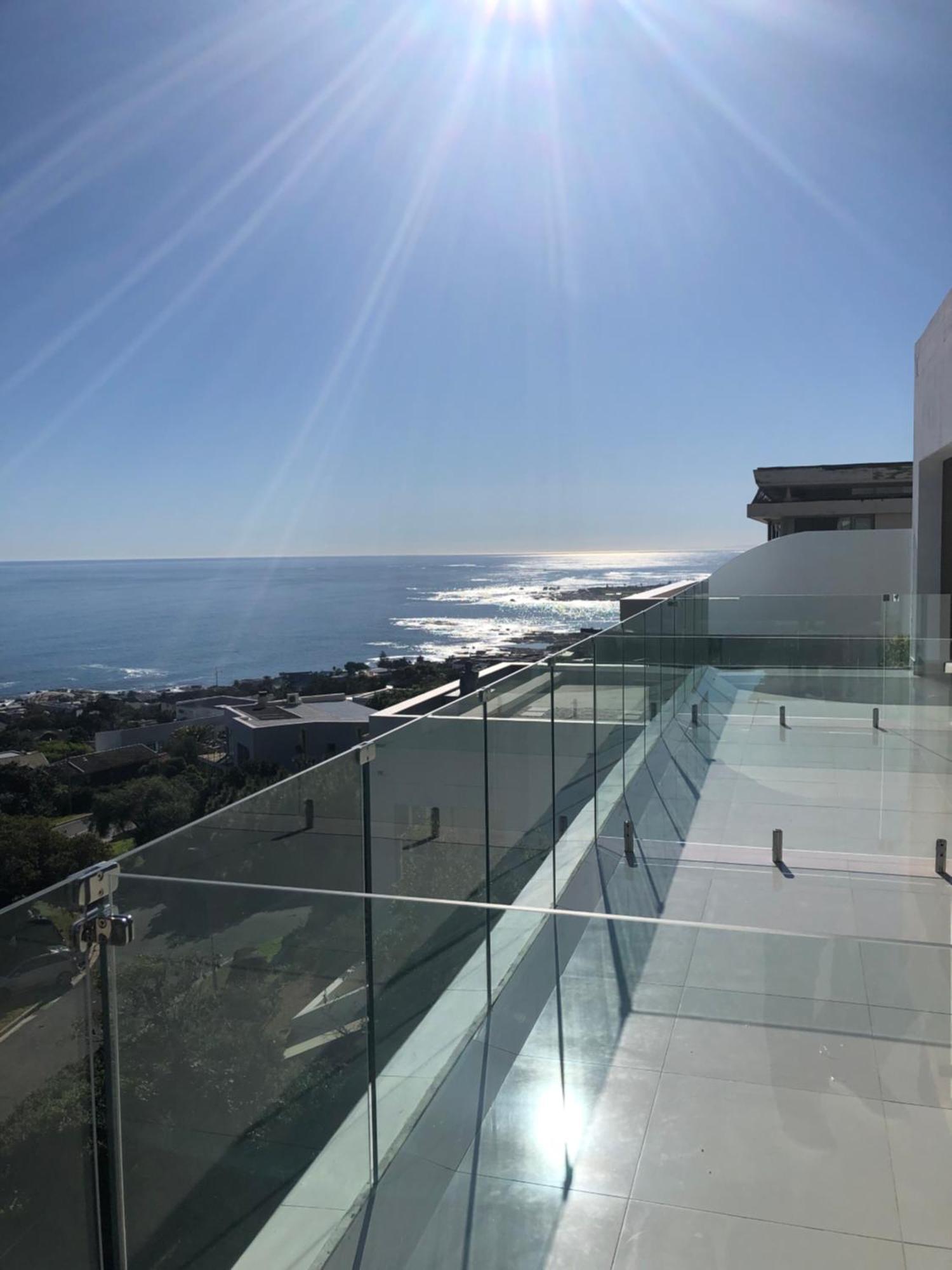 Camps Bay Blue Self-catering * Cape Town