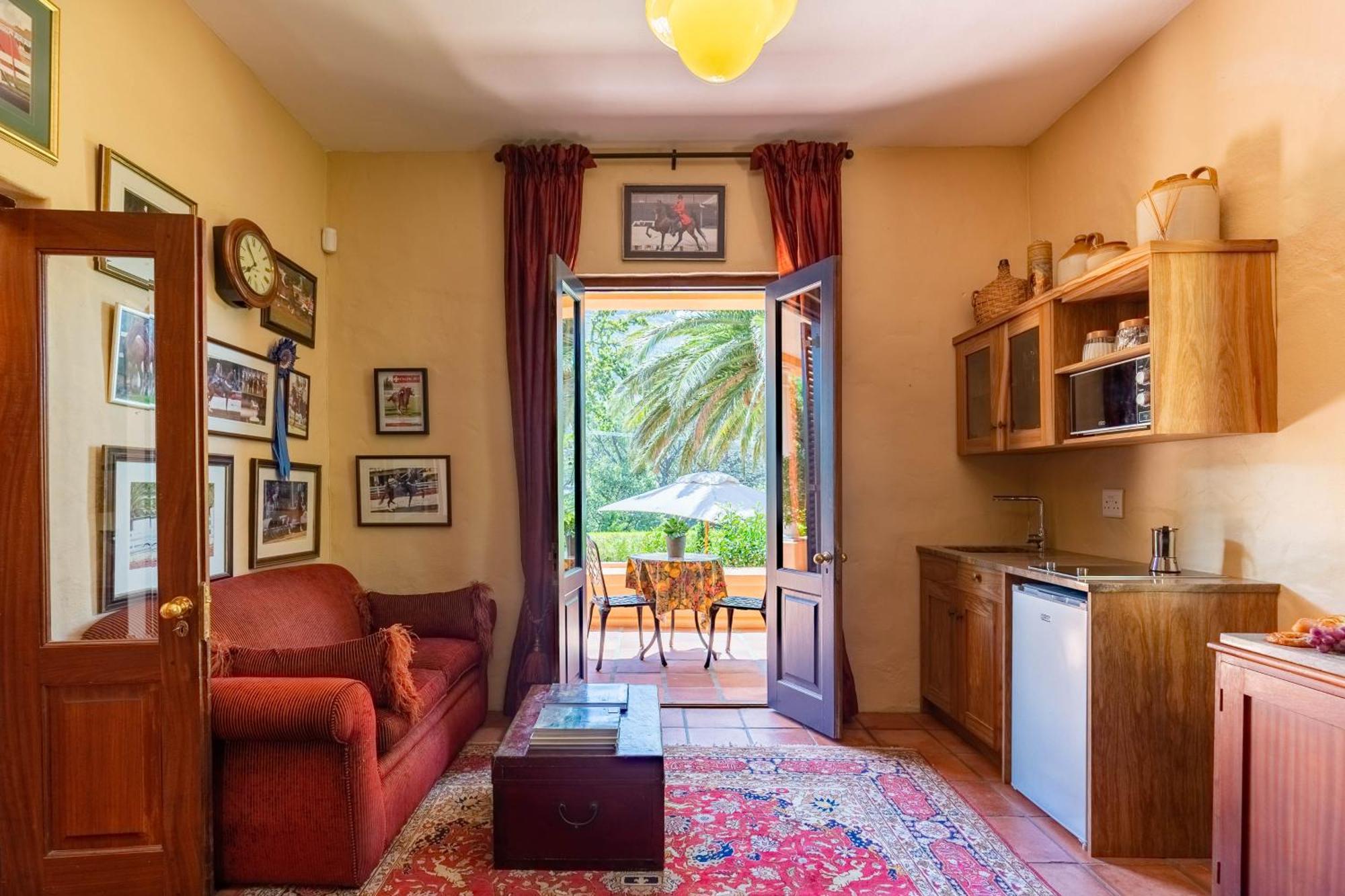 Guest house Kensington Views 2*
