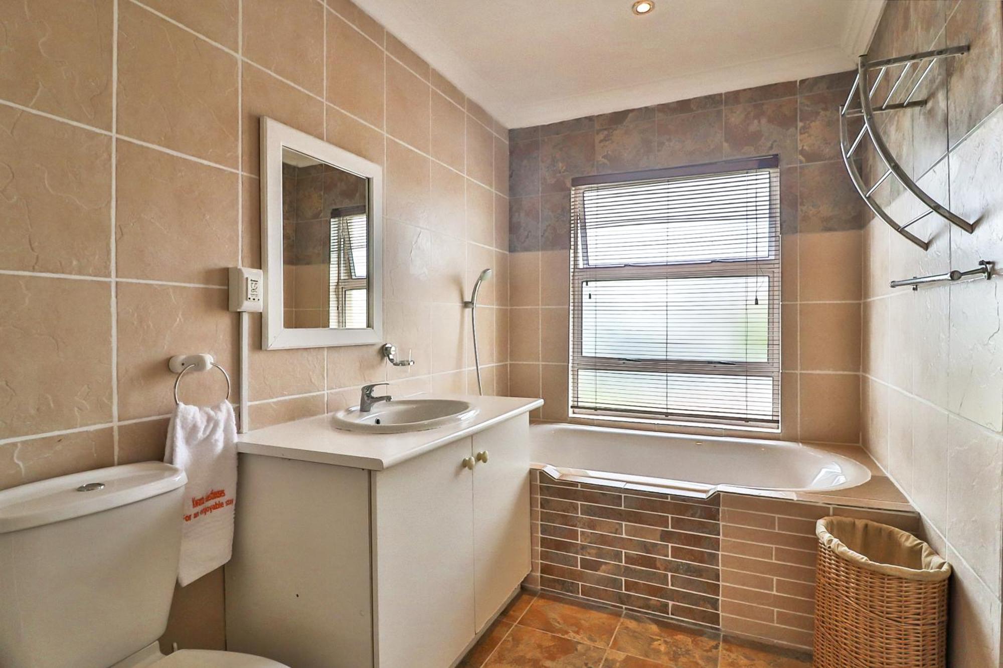 Guest house Kwantu 2 *
