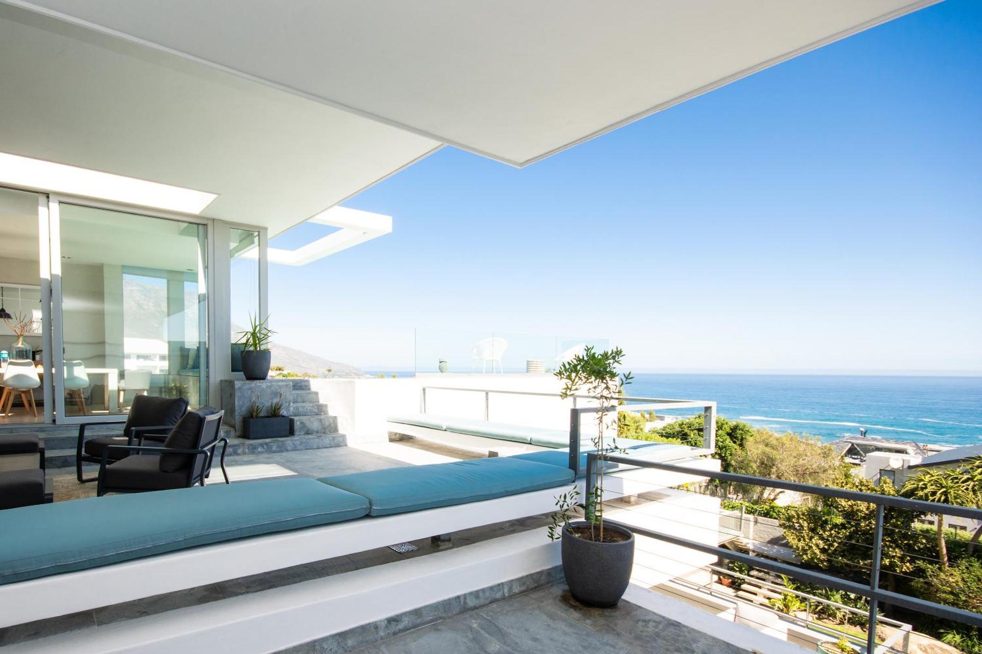 Apartment Luxury Camps Bay Penthouse With Spectacular Views *