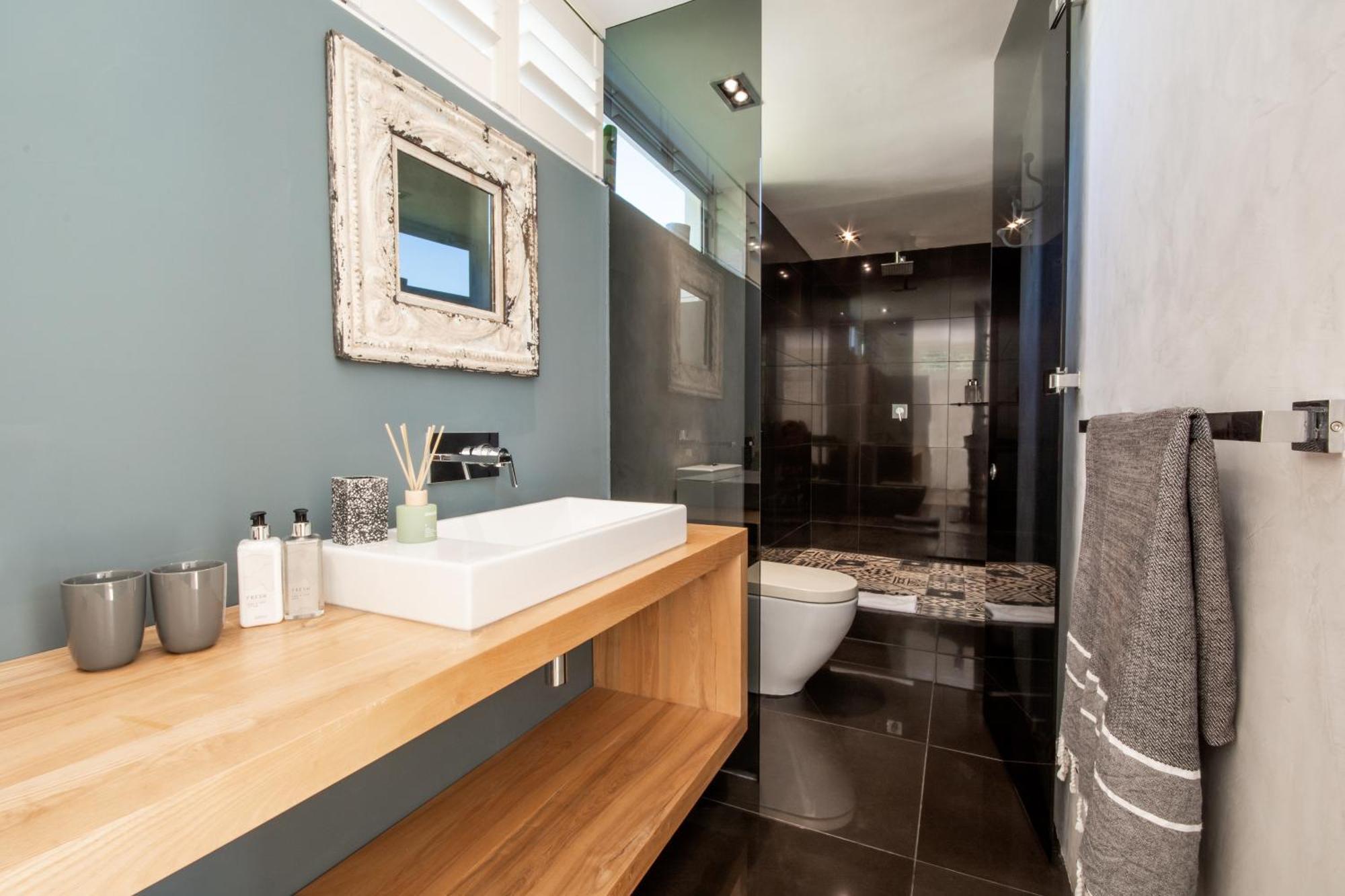 Luxury Camps Bay Penthouse With Spectacular Views * Cape Town