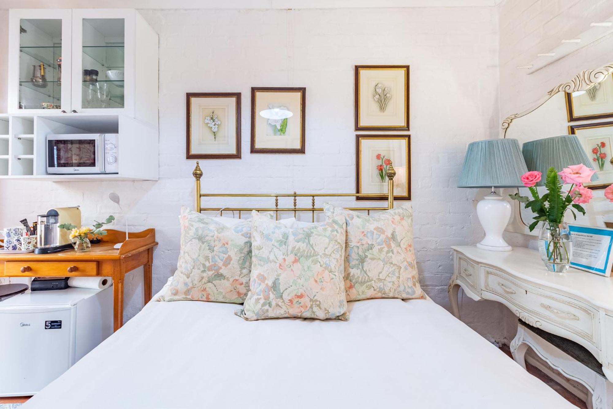 Guest house Kings And Kent