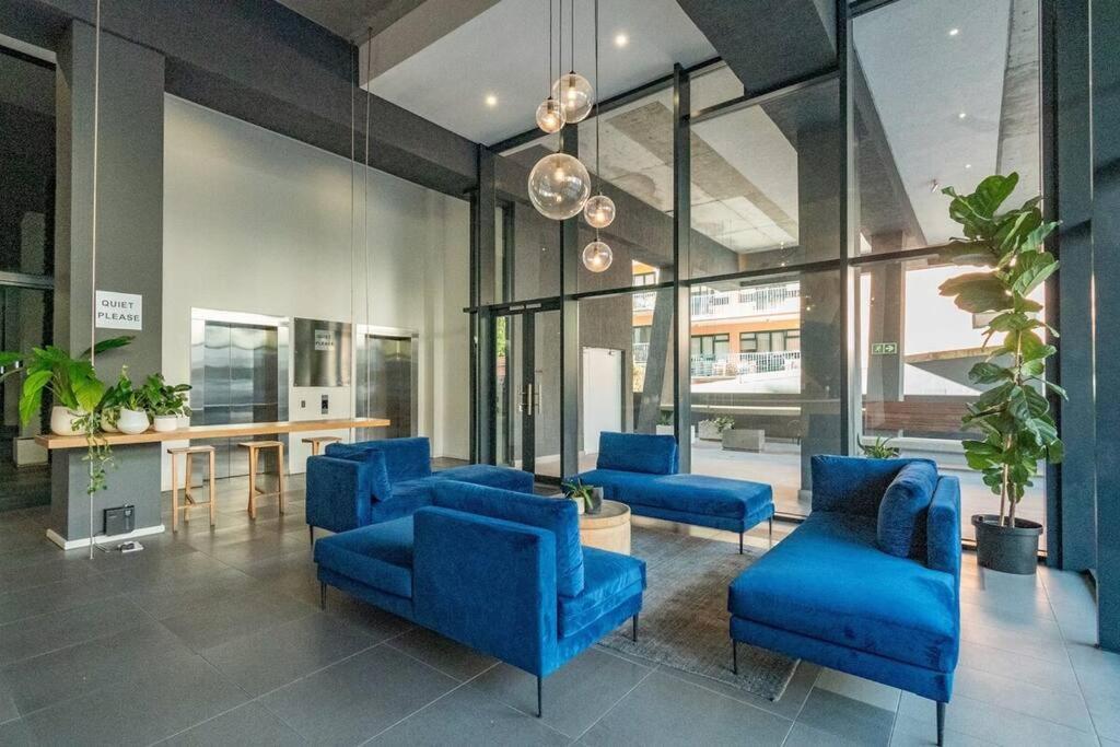 Gem In The Heart Of Sea Point With Backup Power Apartment *