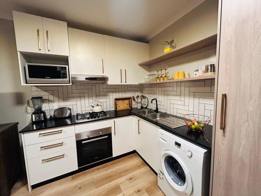 Umzy Blouberg Apartment Cape Town