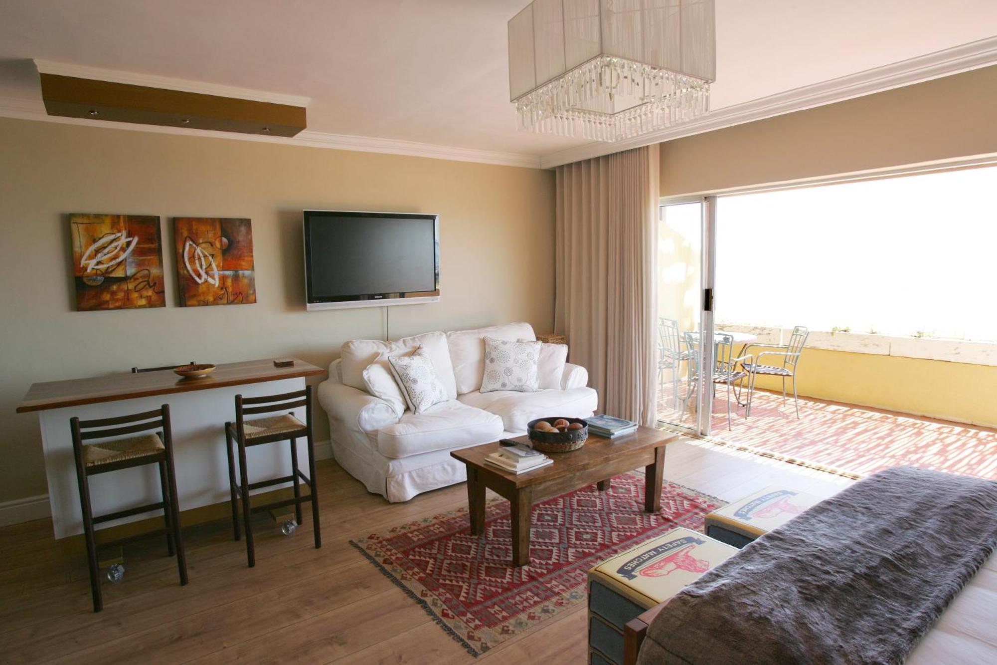 Bed & Breakfast Dolphin Cape Town