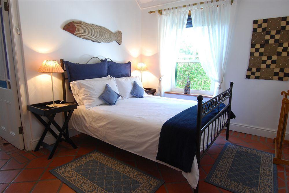 Poplar Tree Hotel 4*
