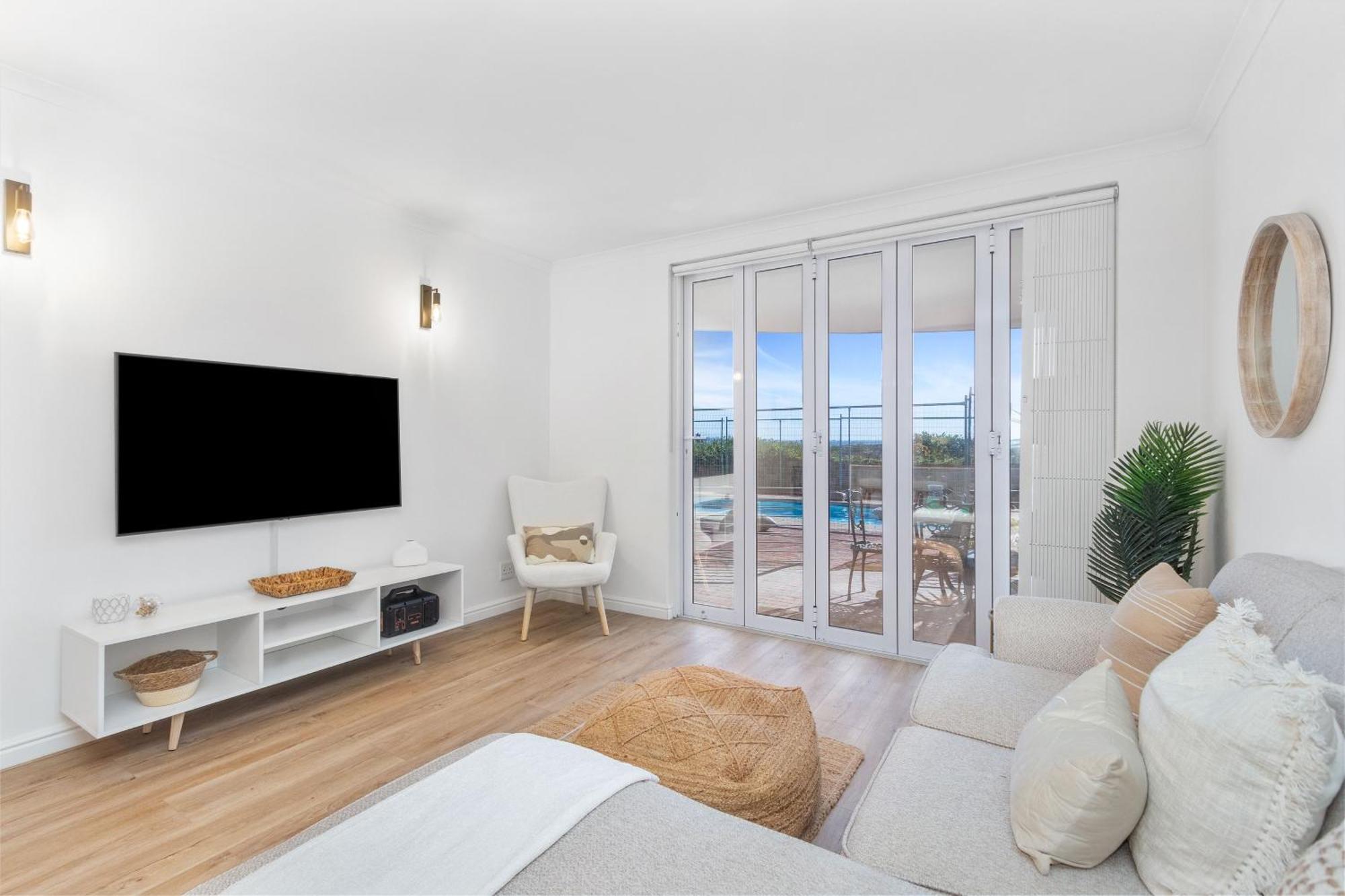 Apartment Leisure Bay 117 By Host Agents