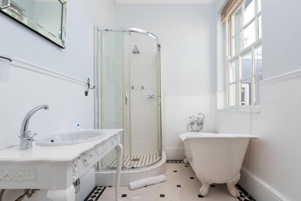 Victorian 2Br Views, Charm & Central Stay * Cape Town