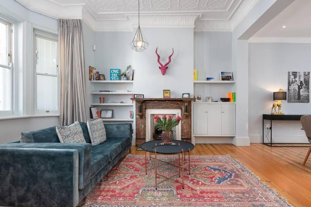 Victorian 2Br Views, Charm & Central Stay Apartment Cape Town