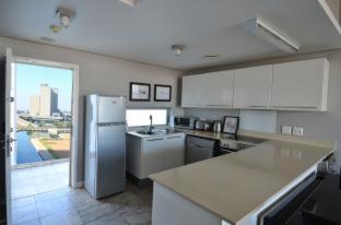 Apartment 410 Harbour Bridge *