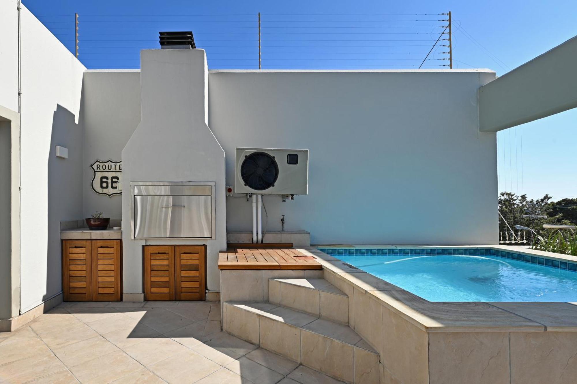 Elegant Camps Bay With Pool 150m To Cape Town